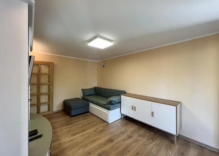 Apartment 25